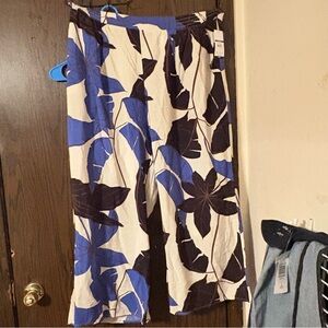 Leaf Pattern Wide-Leg Trousers